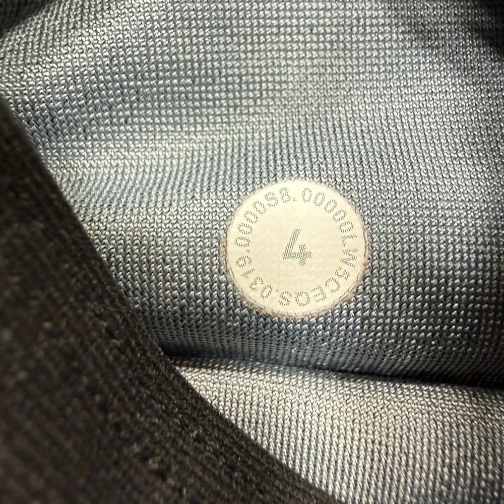 Lululemon Tight Stuff Tight II Black Dotted Reflective Leggings Size 4 High Rise